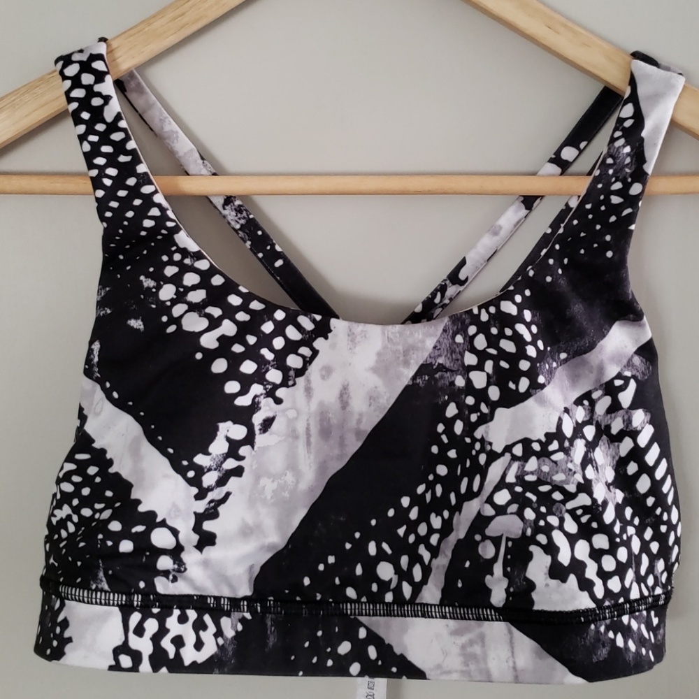 Sports bra